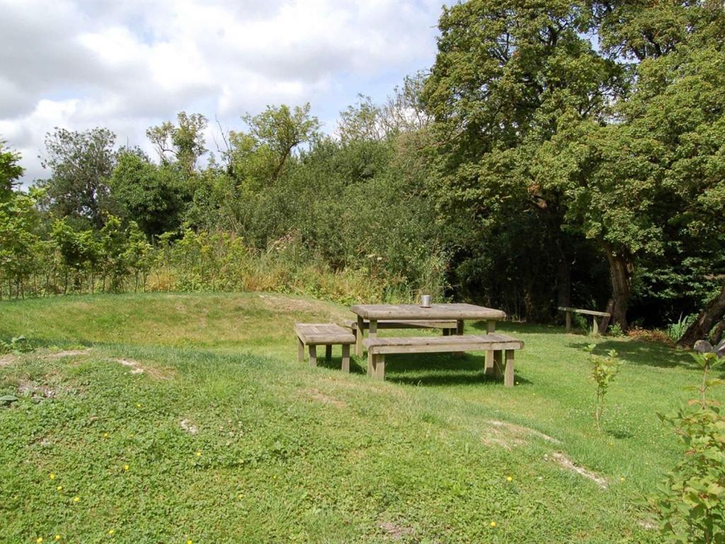 לינה וארוחת בוקר East Kennett The Old Forge מראה חיצוני תמונה